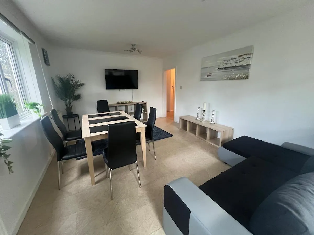 Dreamy Escape 2 Bed Apartment Bournemouth United Kingdom